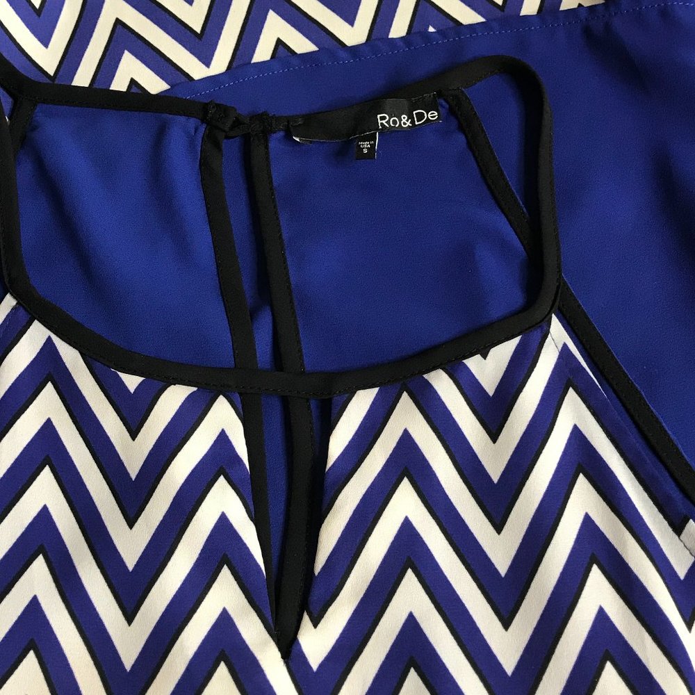 Ro & De Patterned Tank Top | Blue/Wht/Blk | Small - Picture 9 of 10